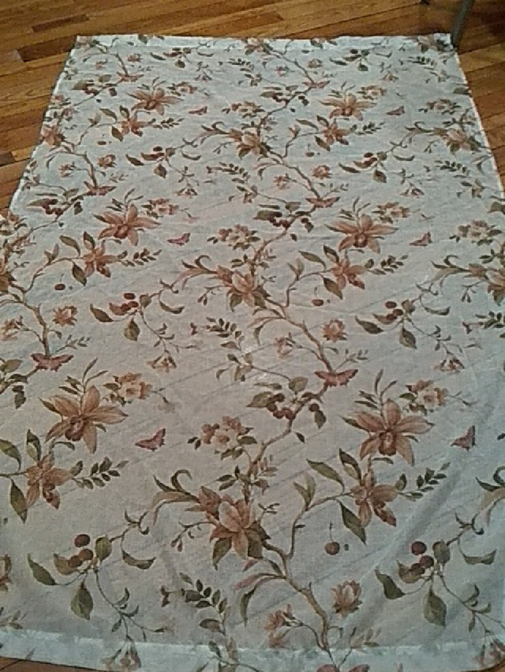 Classic Floral Curtain Panel in Beige and Green - Brand